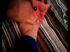 Anna Maria moves her sexy little (size 35) feet (part 2)