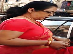 sexy aunty with big boobs in market